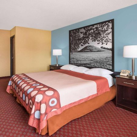 Hotel Super 8 By Wyndham Troy Il/St. Louis Area Exterior foto