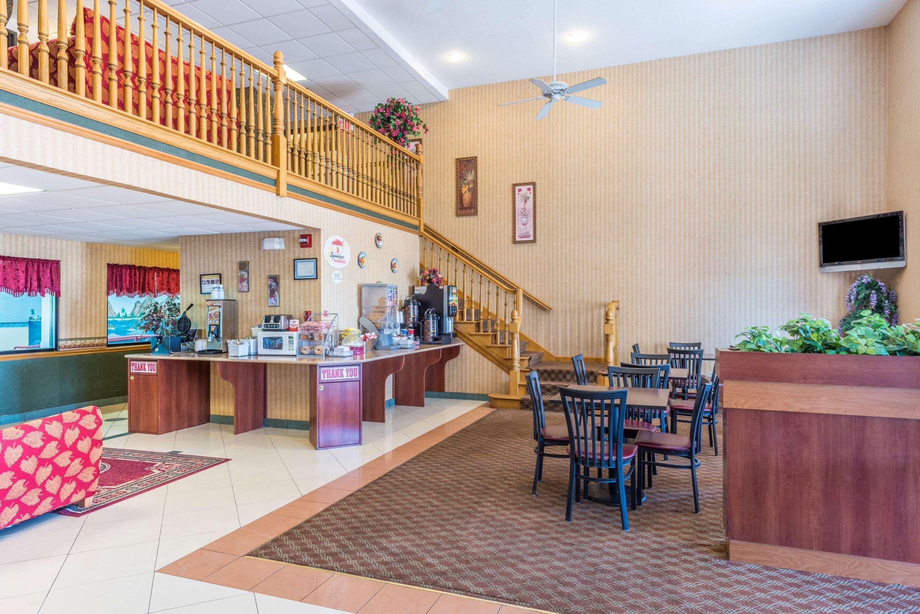Hotel Super 8 By Wyndham Troy Il/St. Louis Area Exterior foto