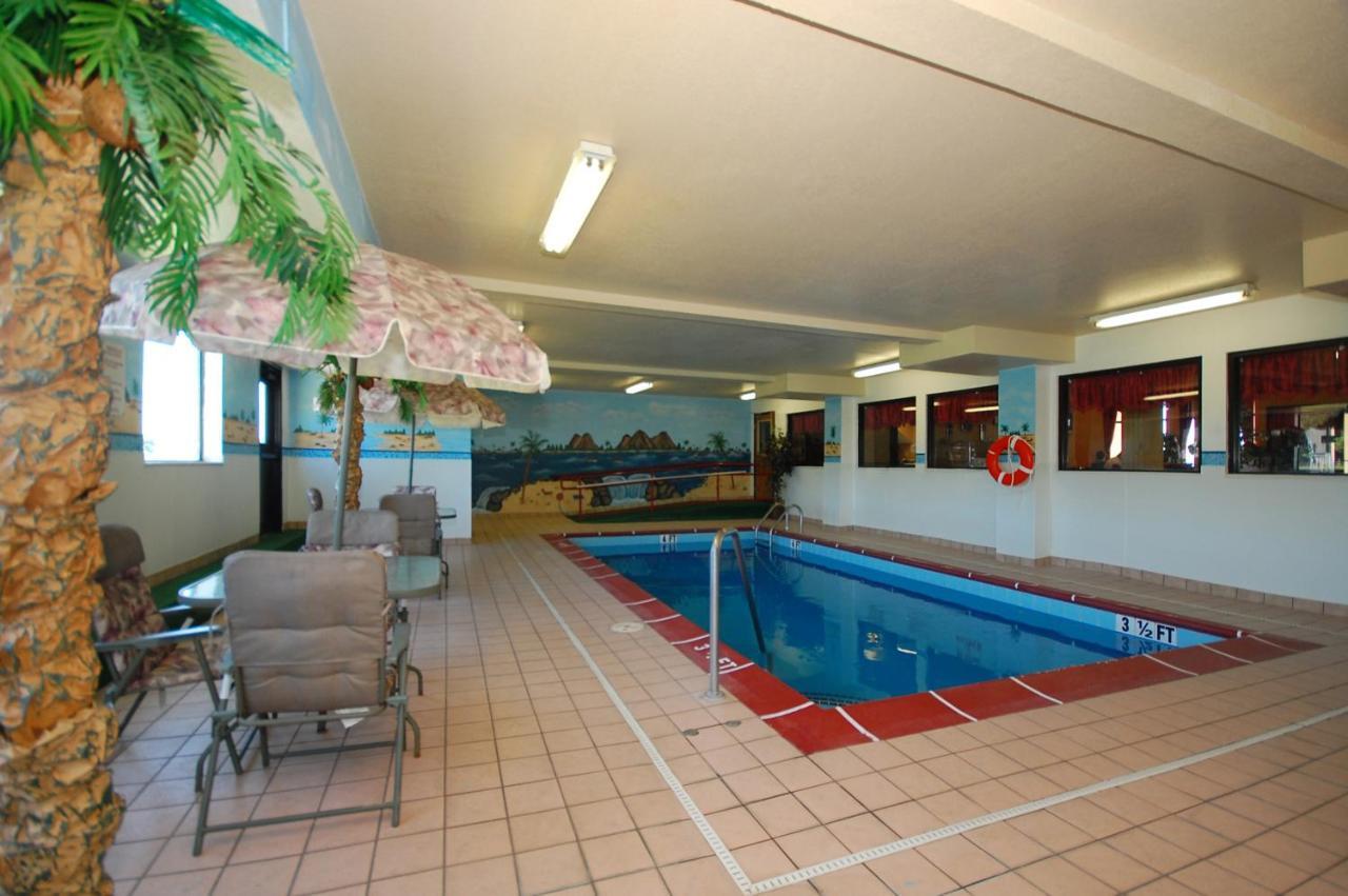 Hotel Super 8 By Wyndham Troy Il/St. Louis Area Exterior foto